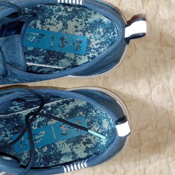 Under Armour Charged 24/7 Low Running Shoes Size 11 Men's - Picture 5 of 8